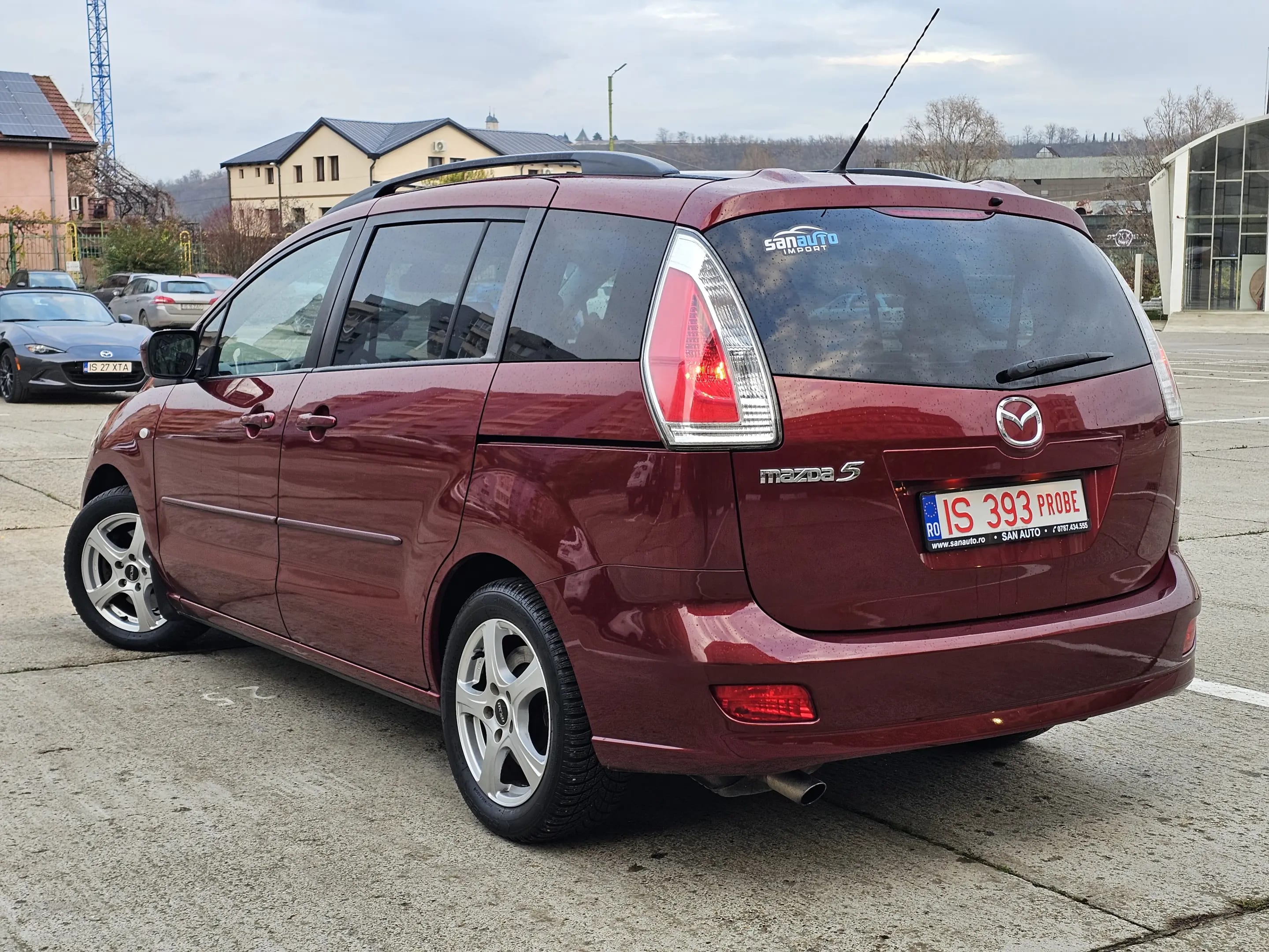 Mazda 5