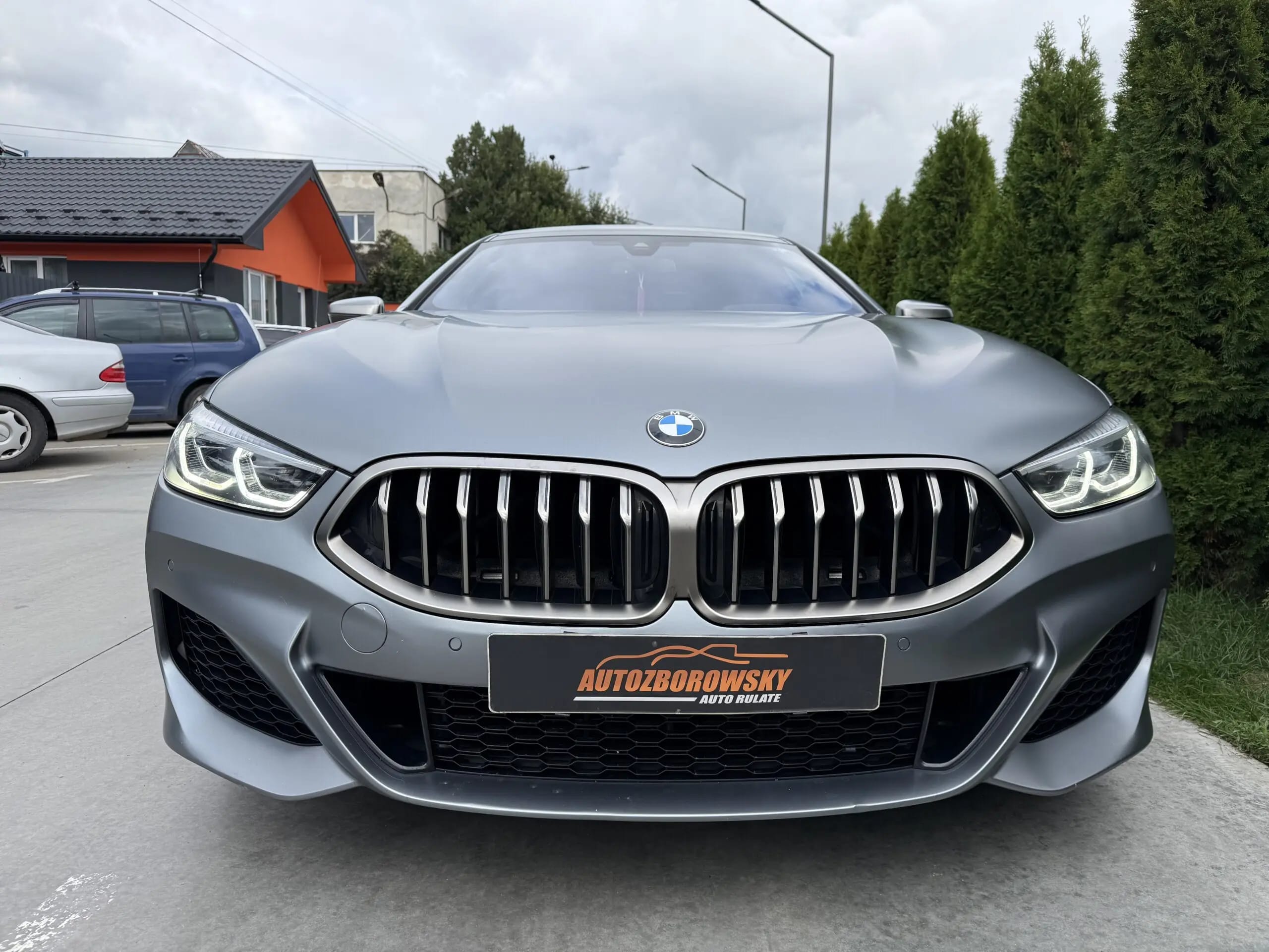 BMW 850