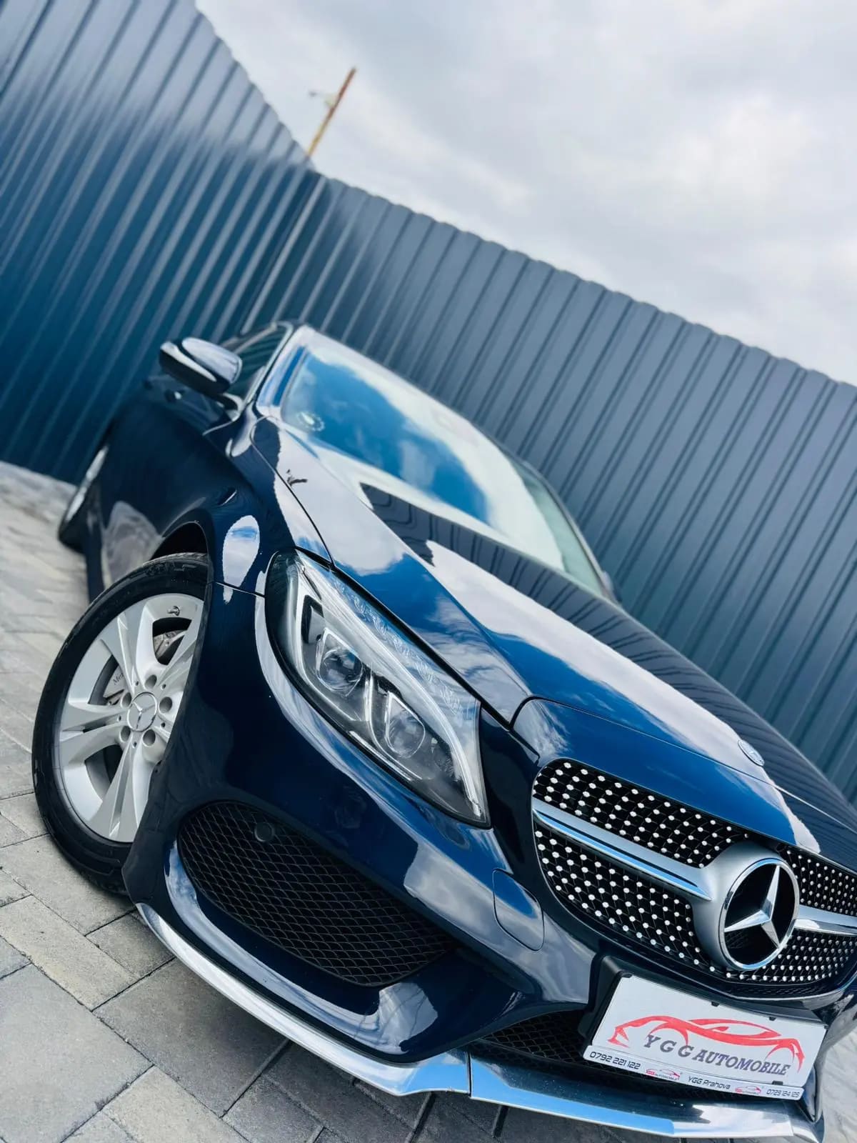 Mercedes-Benz C 220