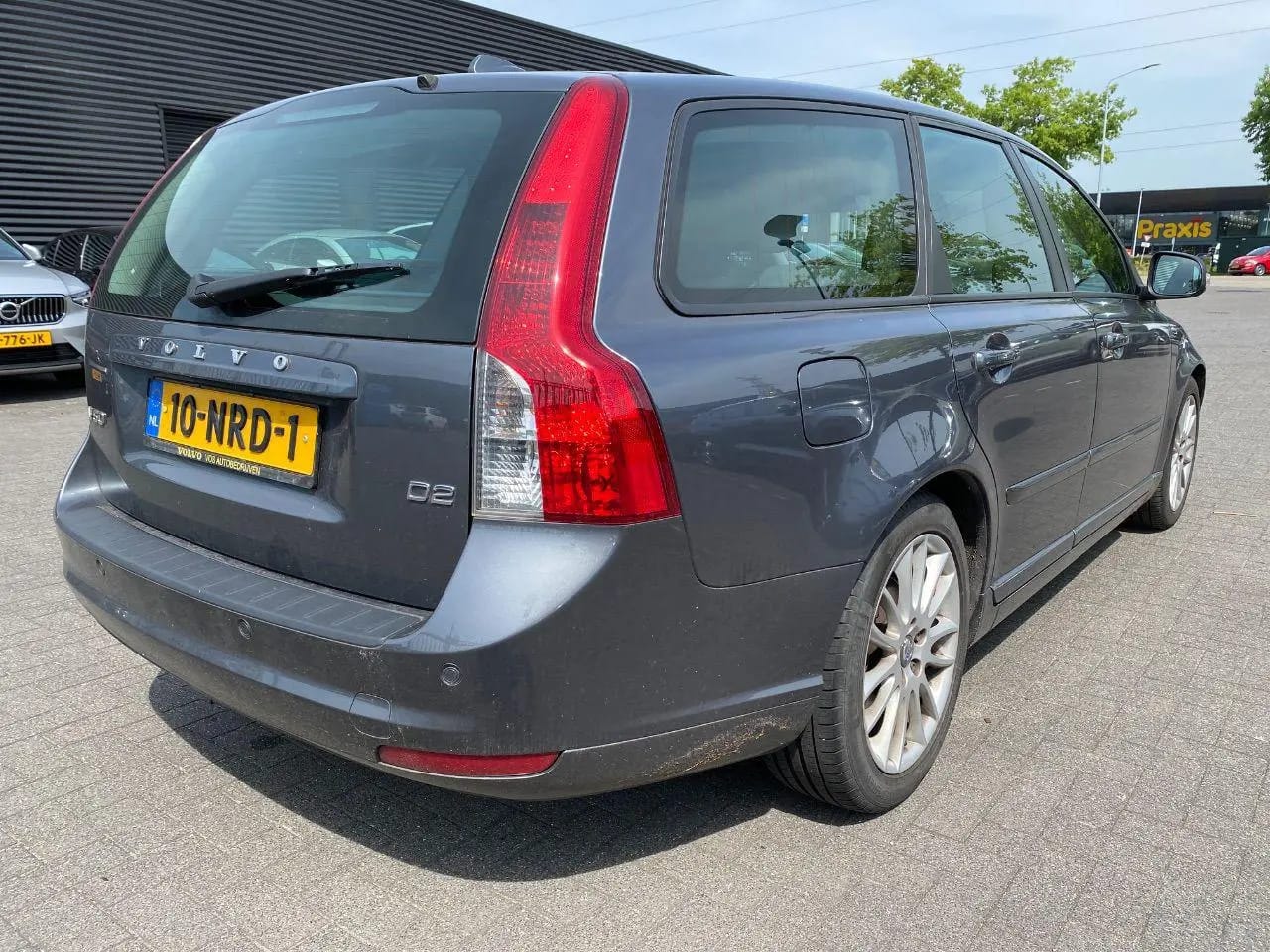 Volvo V50