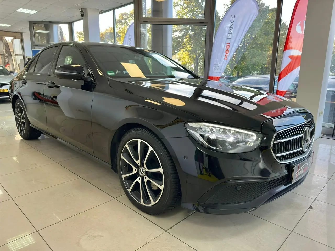 Mercedes-Benz E 220