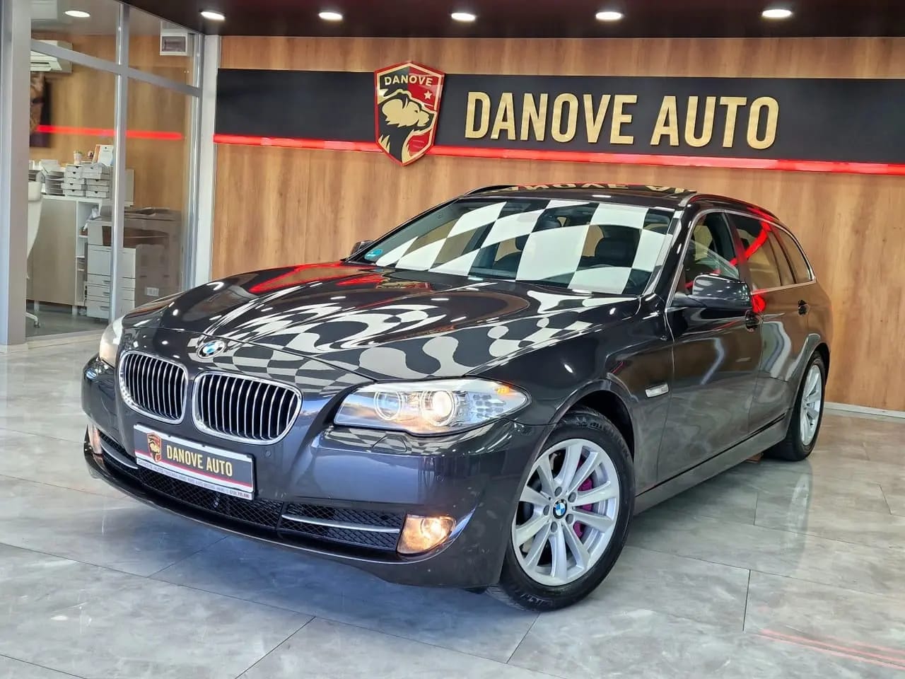 BMW 525