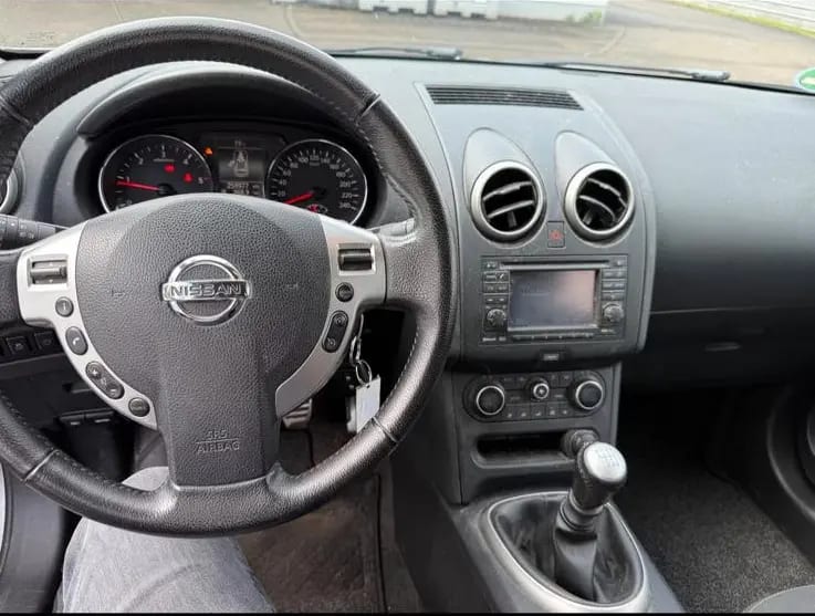 Nissan Qashqai+2