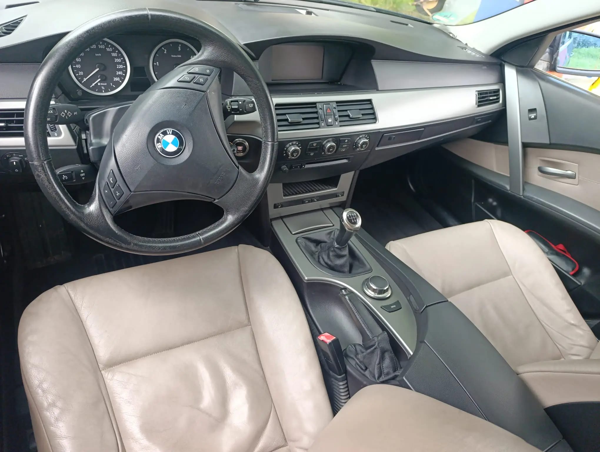 BMW 520