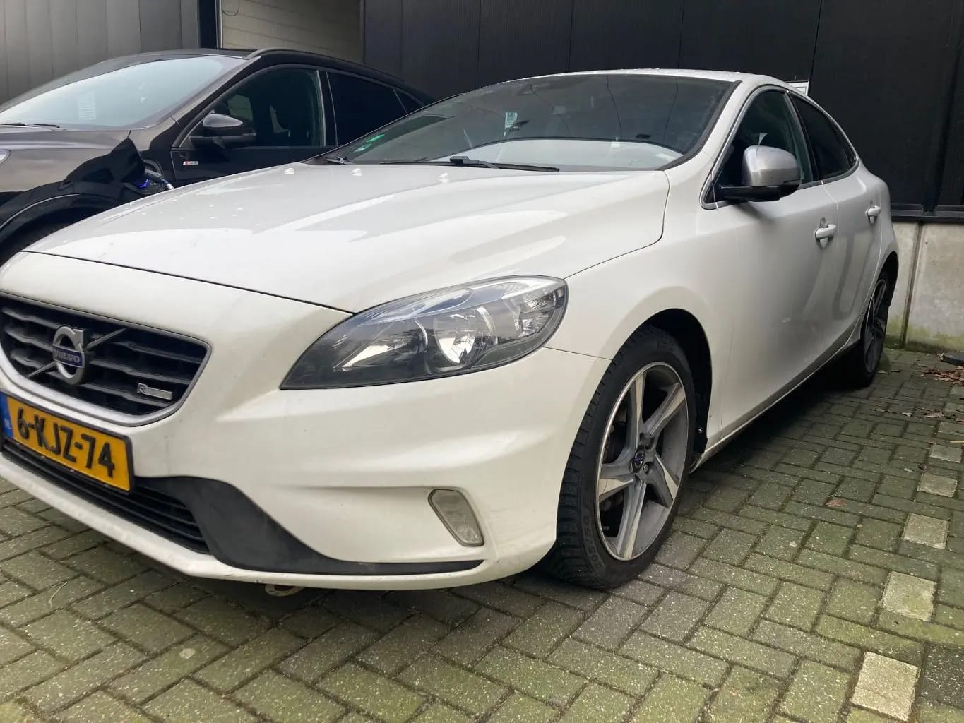 Volvo V40