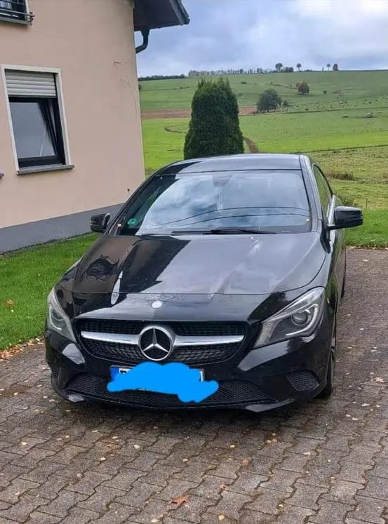 Mercedes-Benz CLA 220