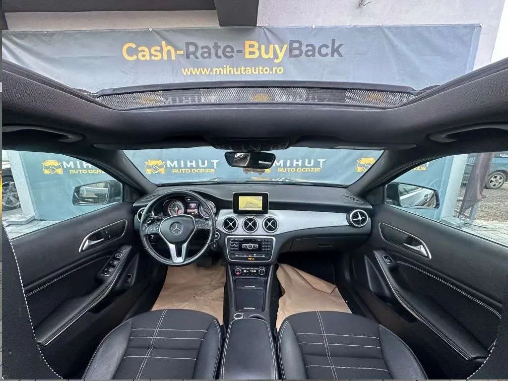 Mercedes-Benz GLA 220