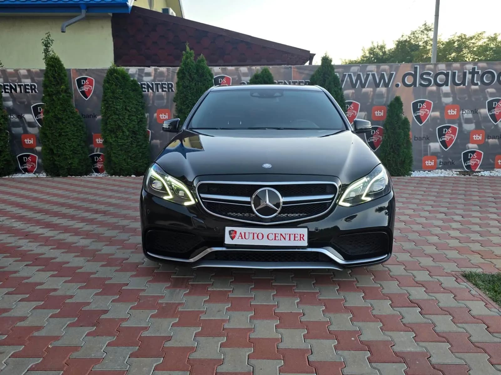 Mercedes-Benz E 220