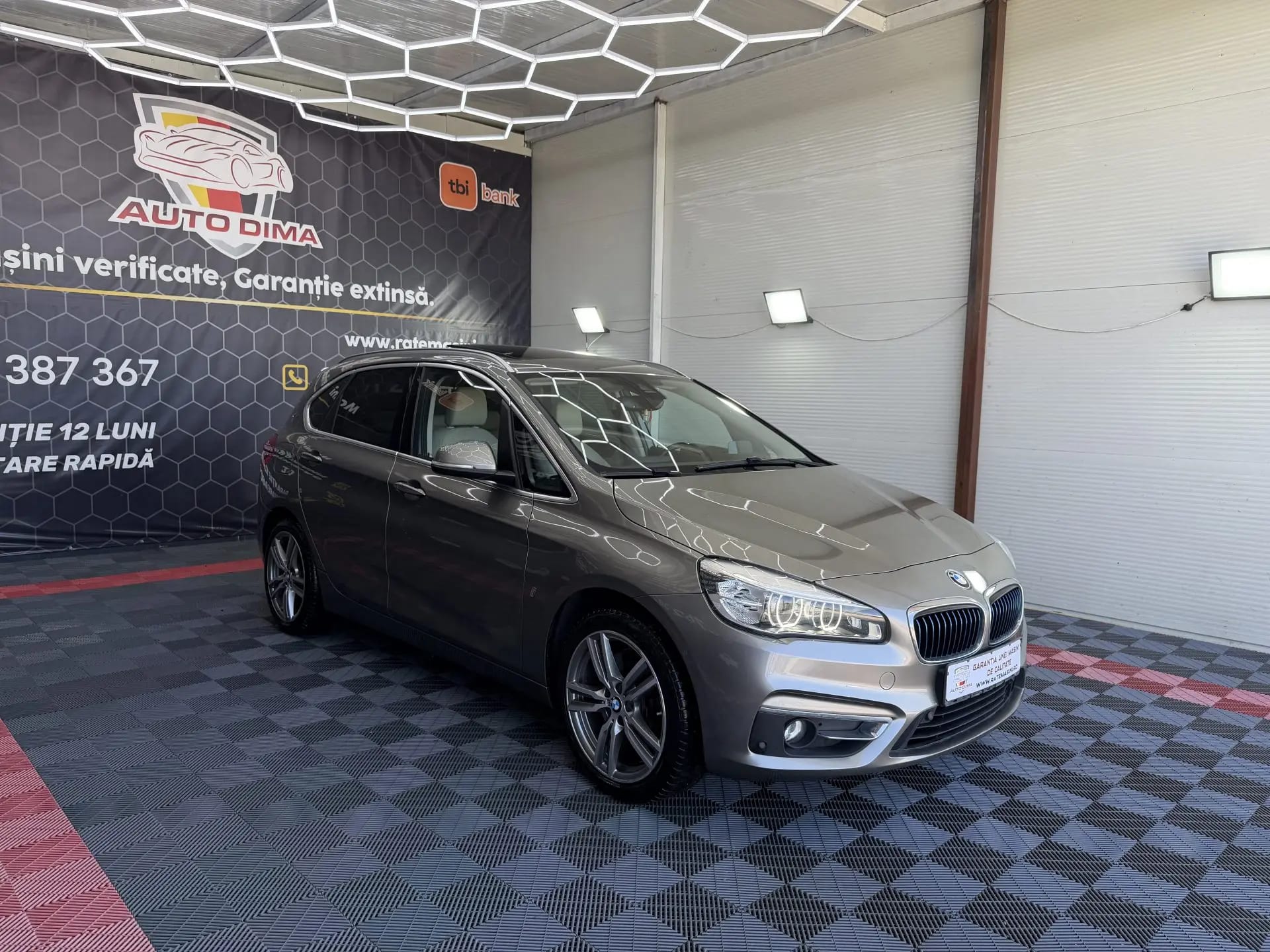 BMW 225