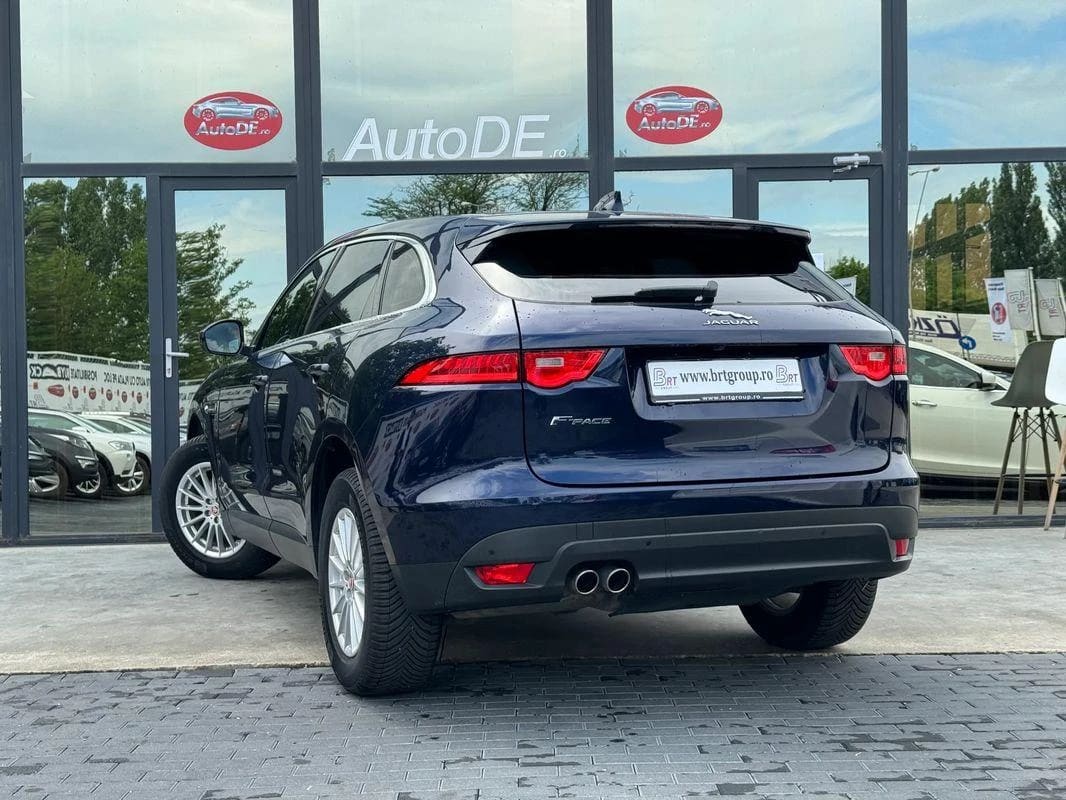 Jaguar F-Pace