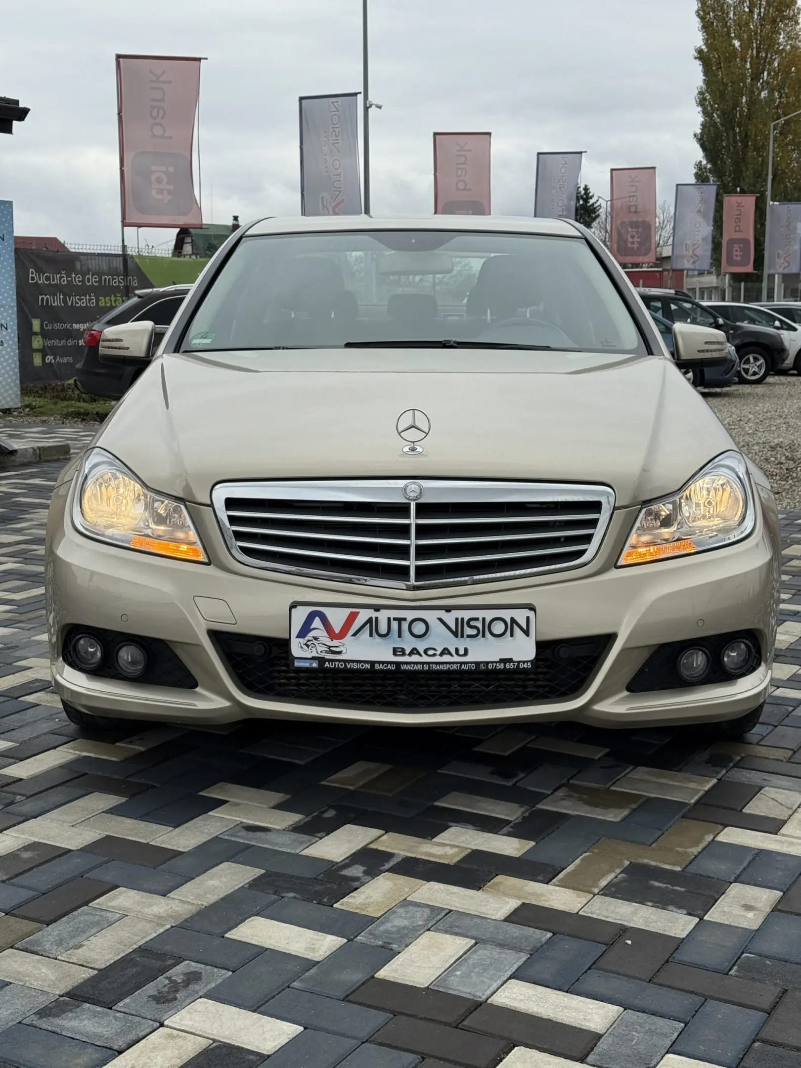Mercedes-Benz C 180