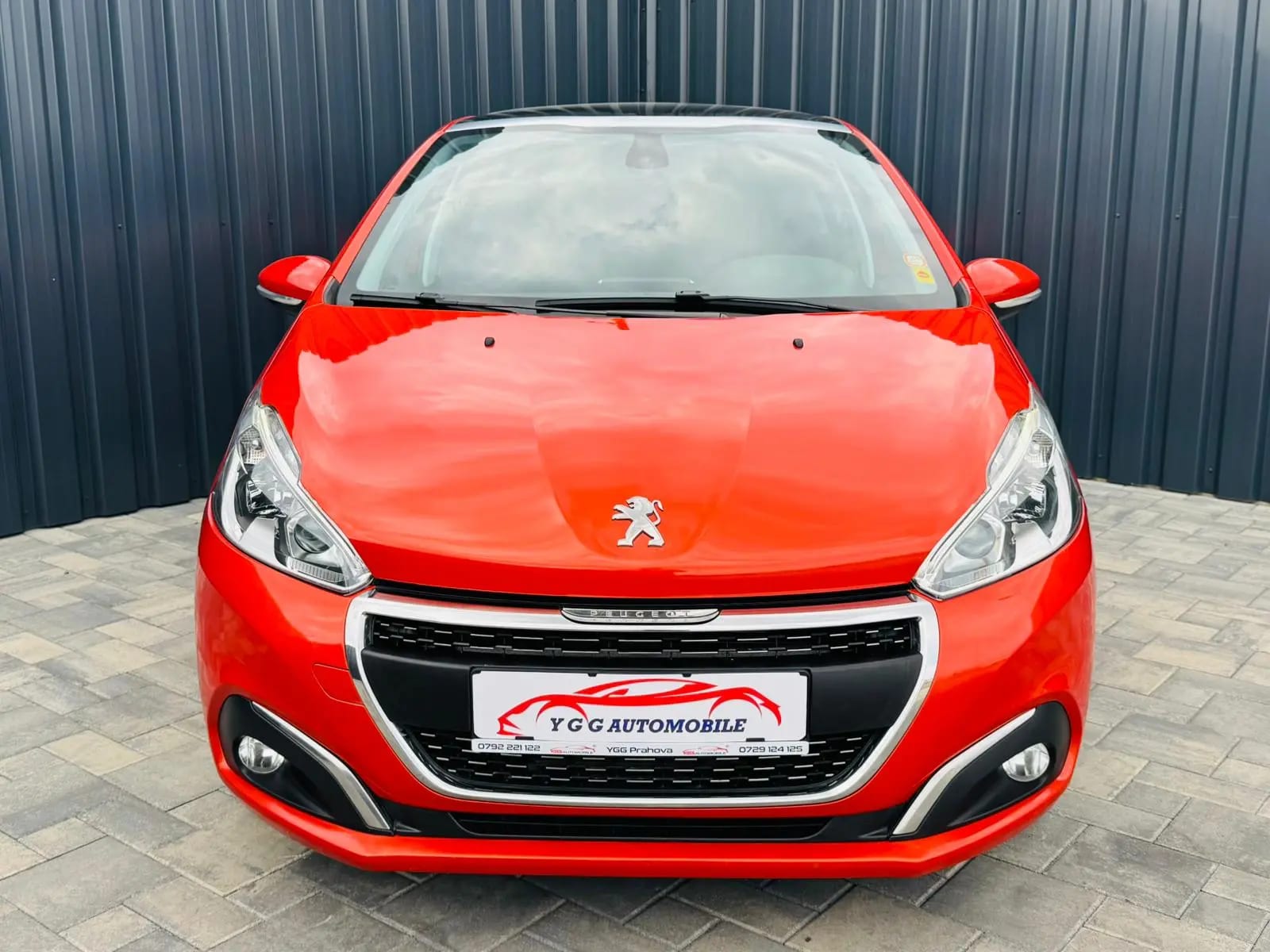 Peugeot 208