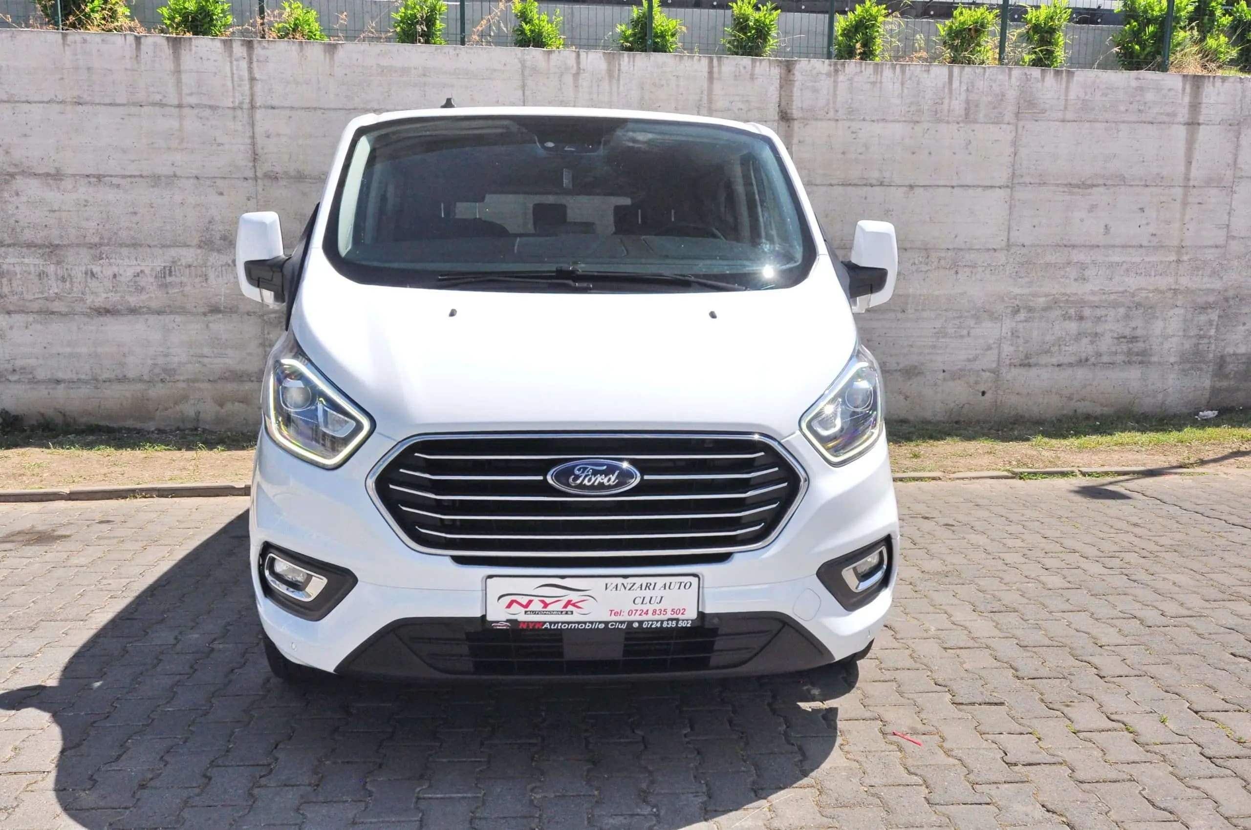 Ford Tourneo Custom
