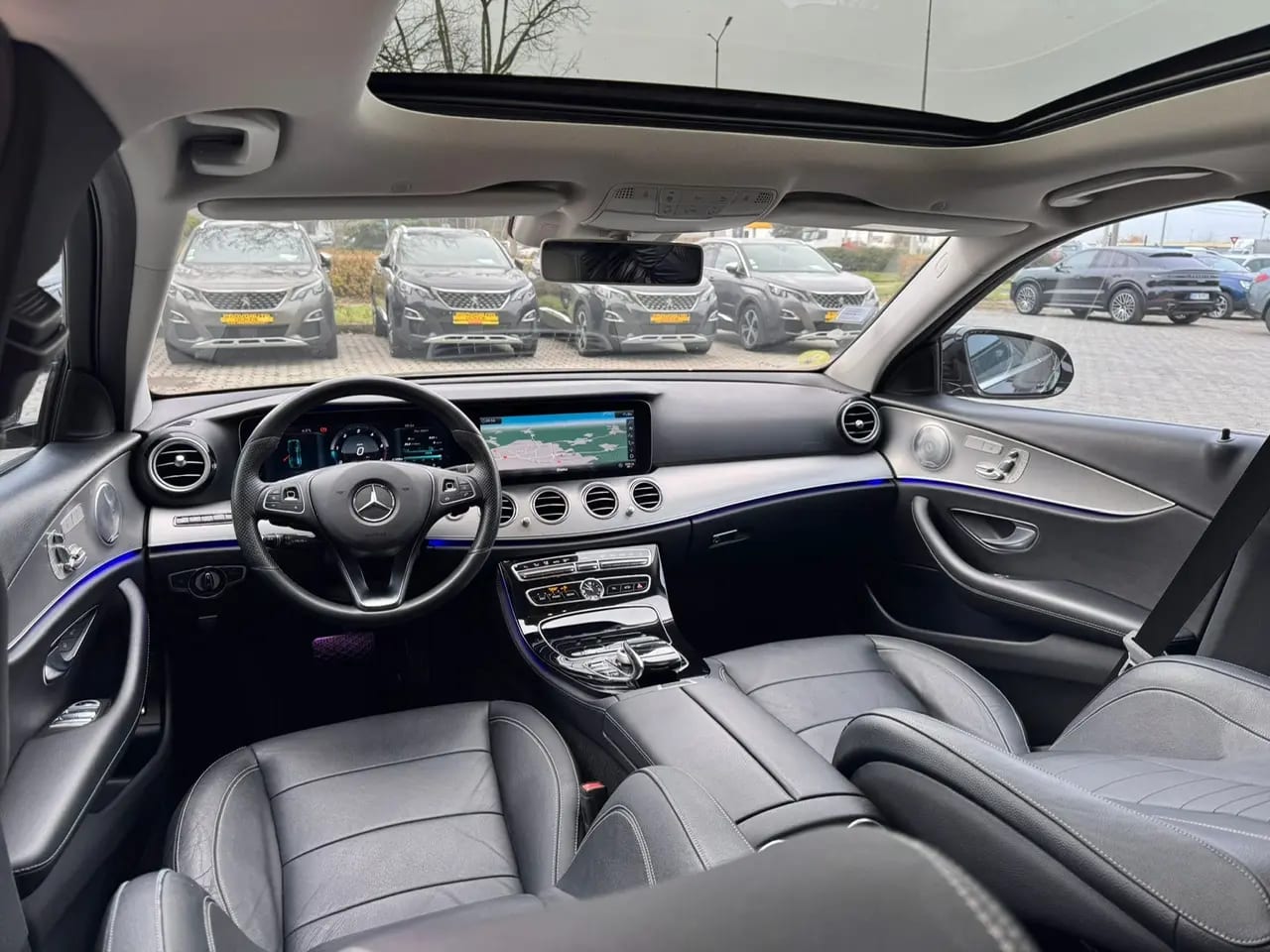 Mercedes-Benz E 220