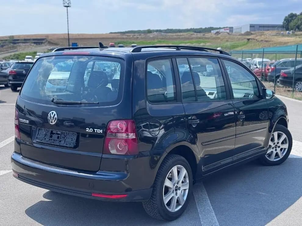 Volkswagen Touran