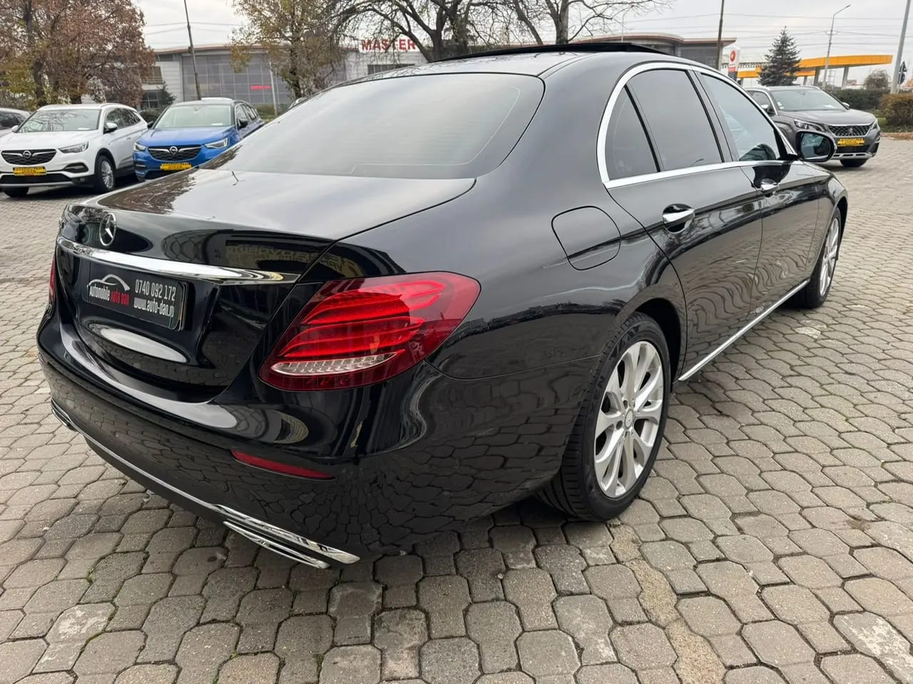 Mercedes-Benz E 220