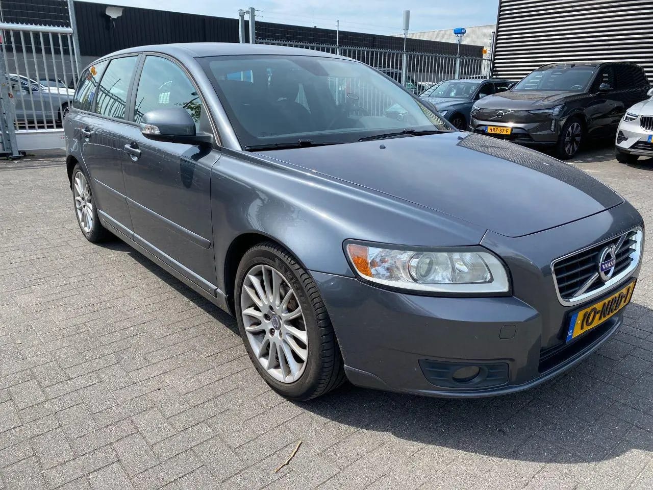 Volvo V50
