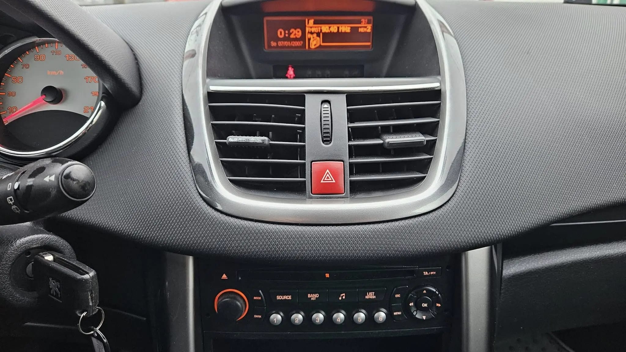 Peugeot 207