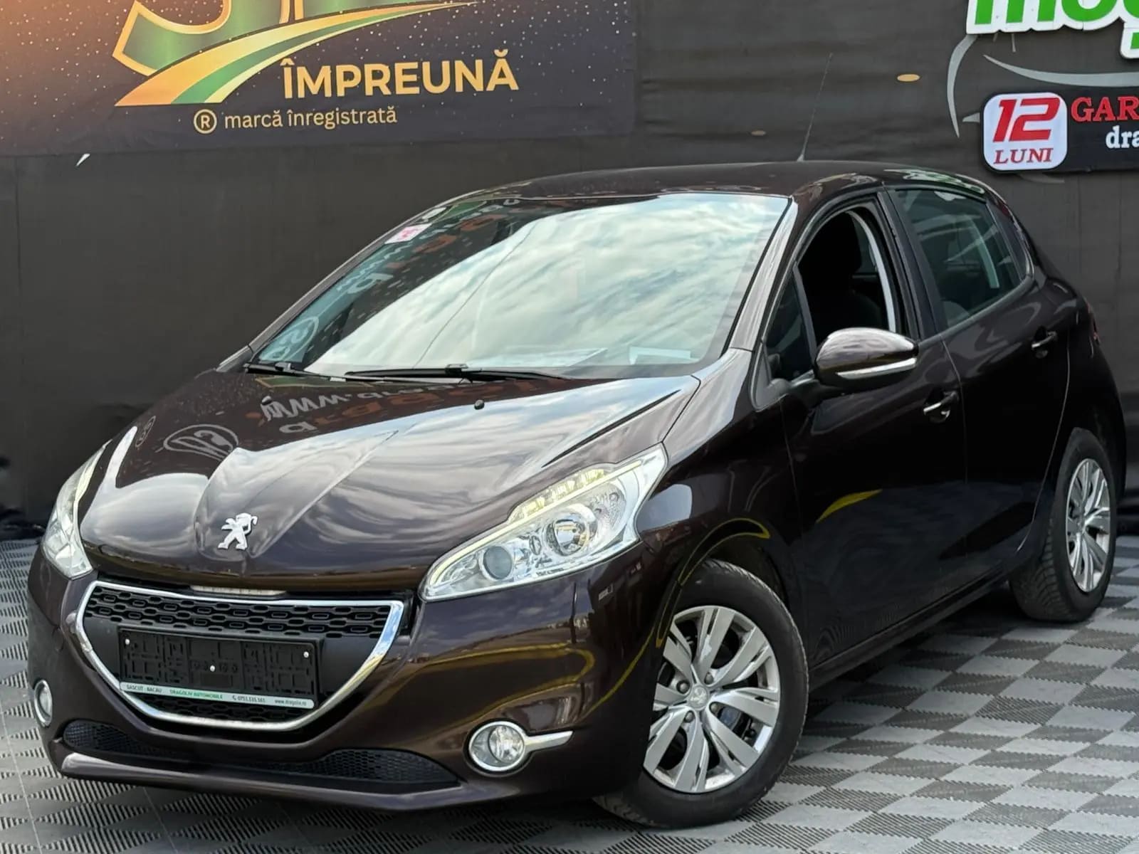 Peugeot 208
