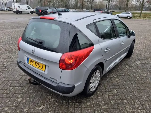 Peugeot 207