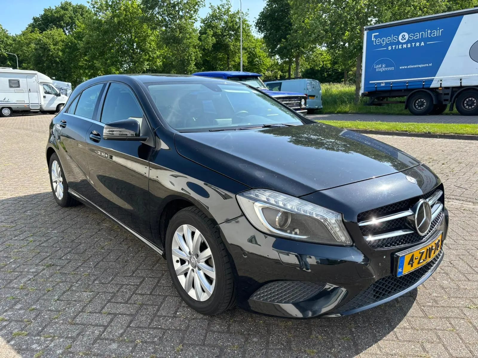 Mercedes-Benz A 200