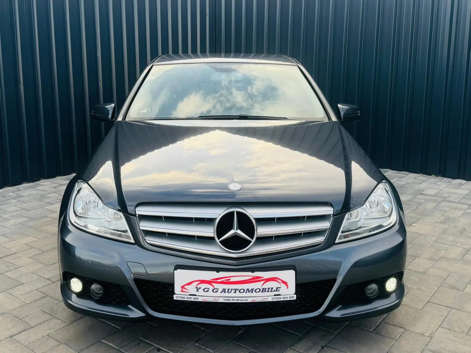 Mercedes-Benz C 200