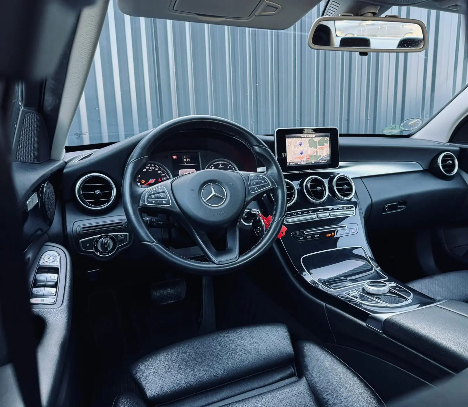 Mercedes-Benz C 200