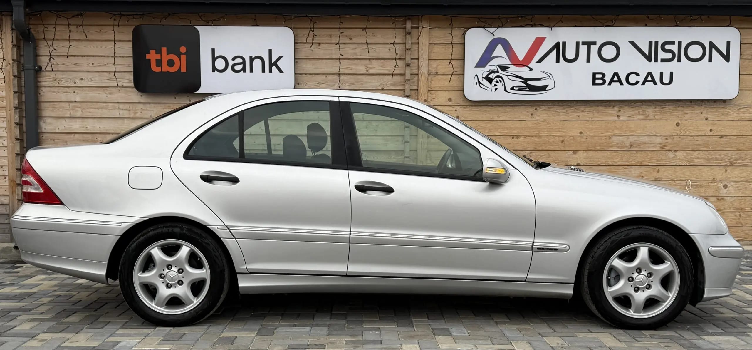 Mercedes-Benz C 180