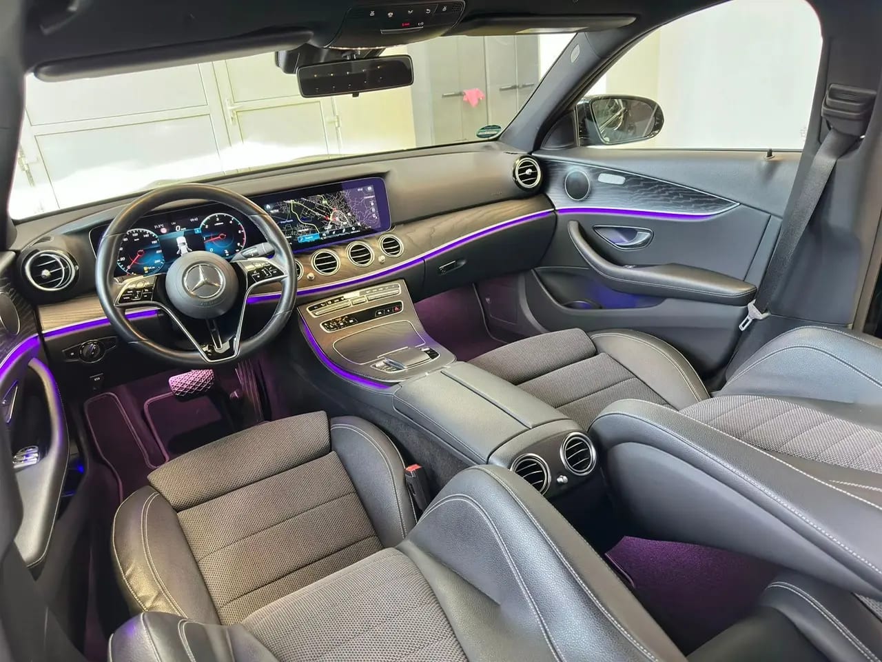 Mercedes-Benz E 220
