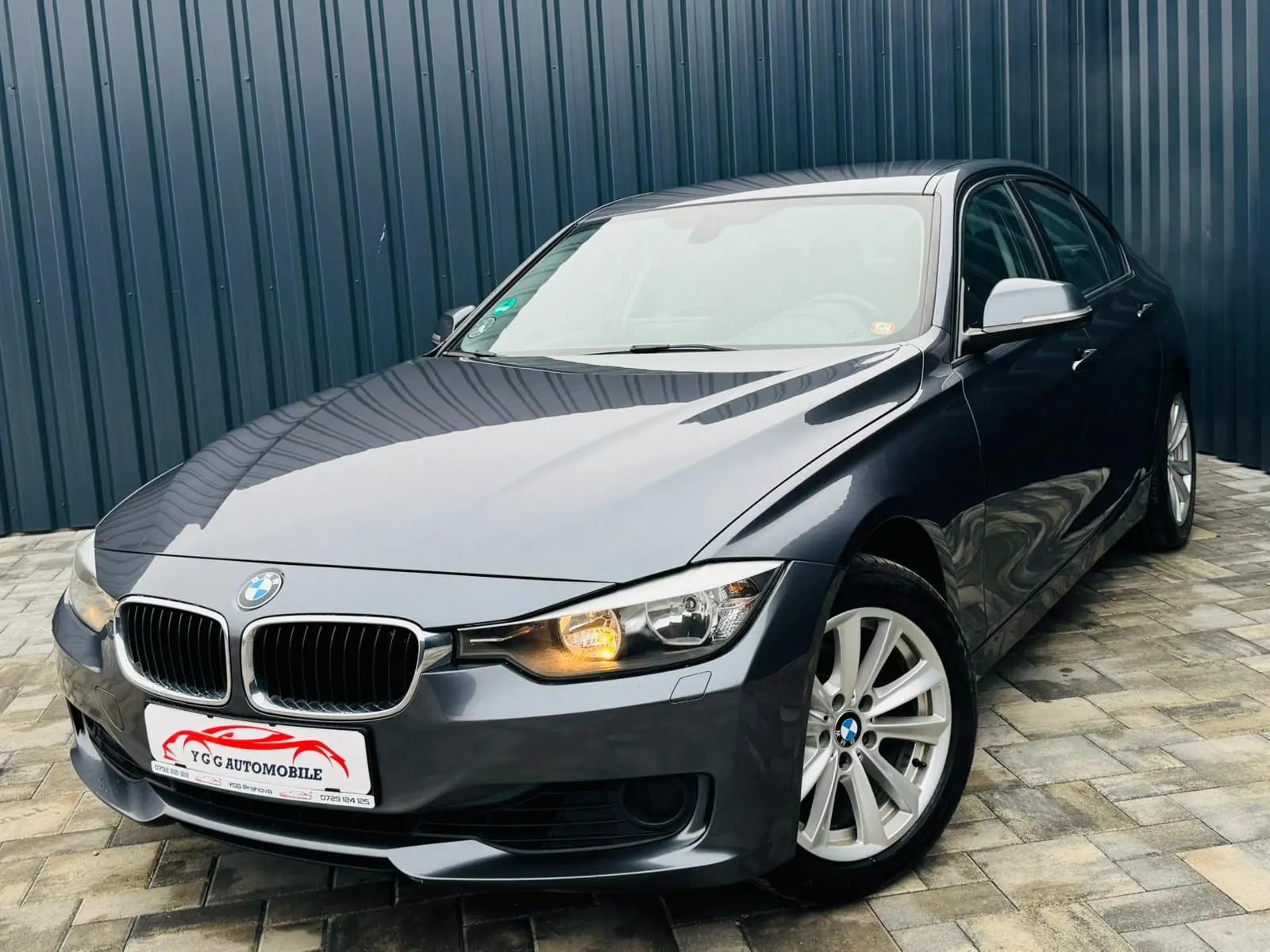 BMW 320