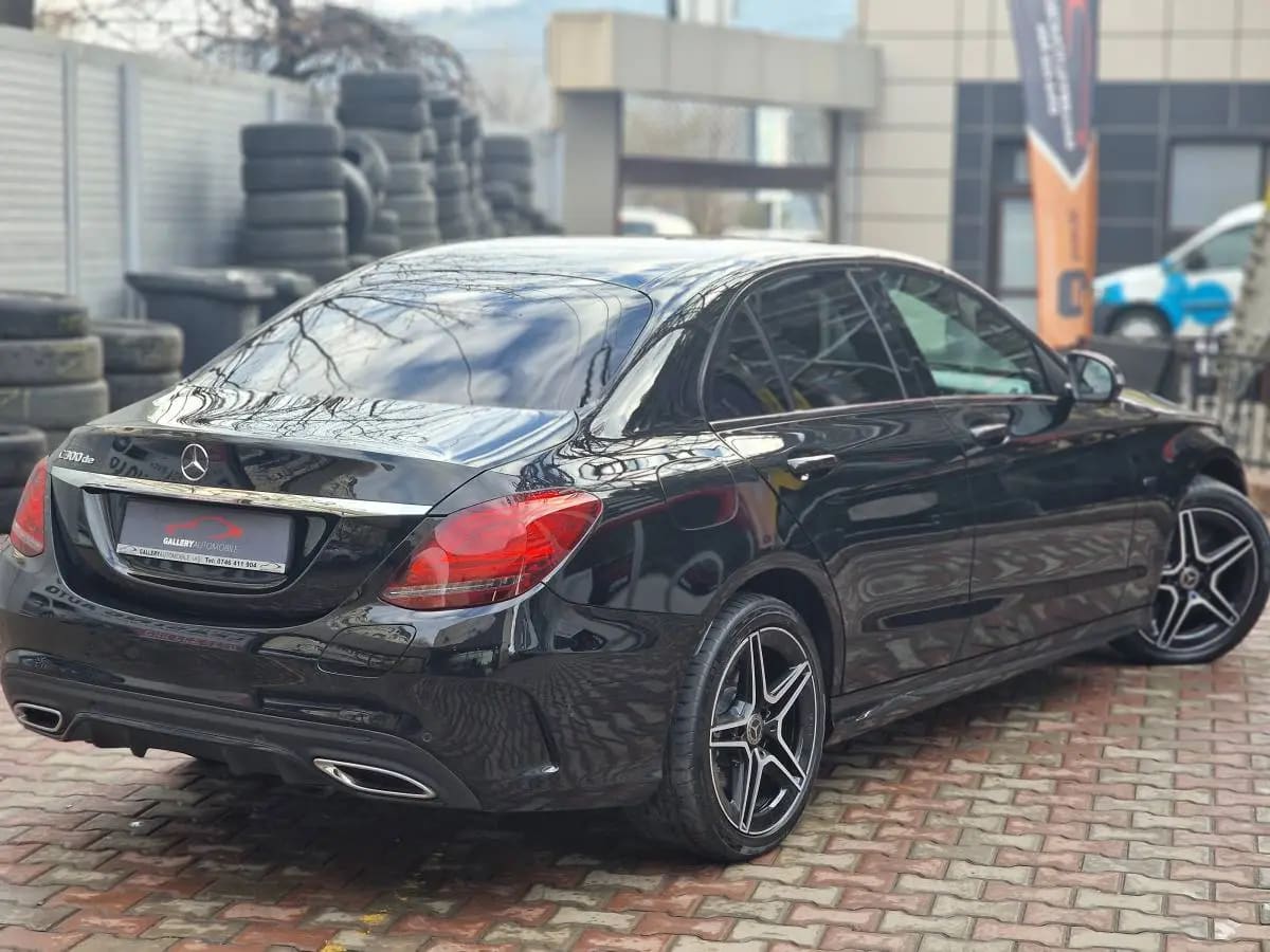 Mercedes-Benz C 300