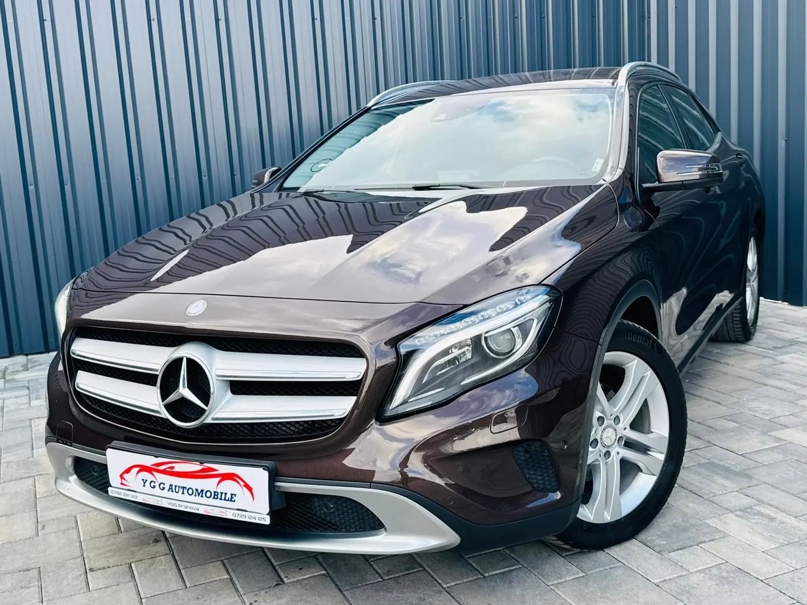 Mercedes-Benz GLA 220