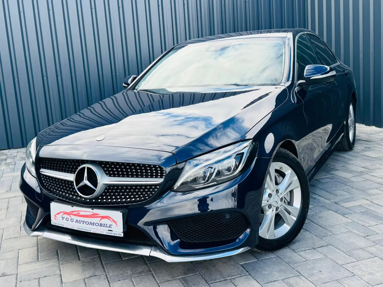 Mercedes-Benz C 220