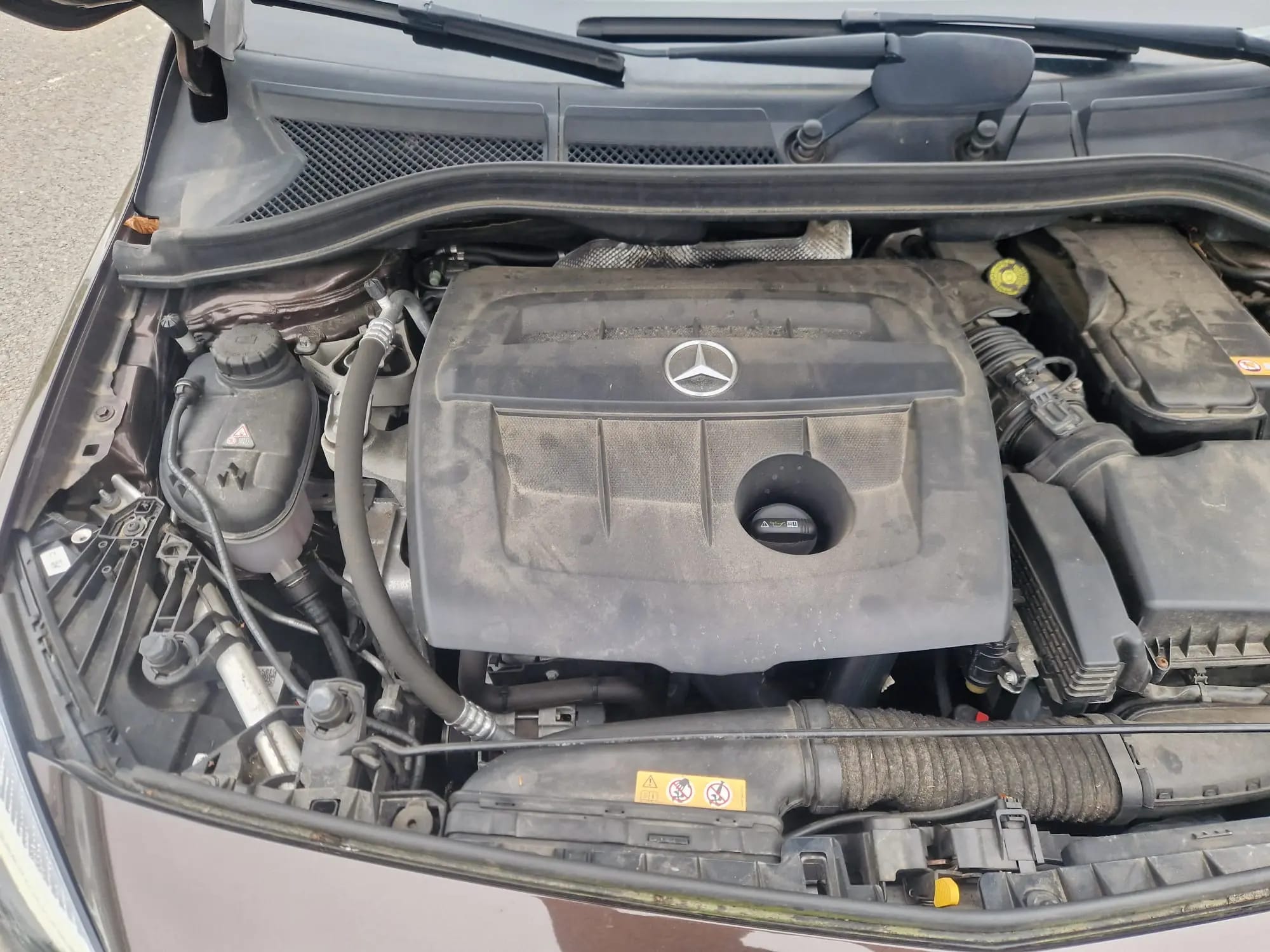 Mercedes-Benz B 180