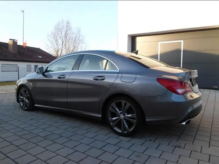 Mercedes-Benz CLA 220