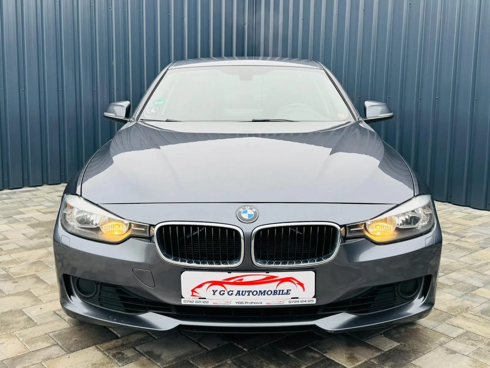 BMW 320