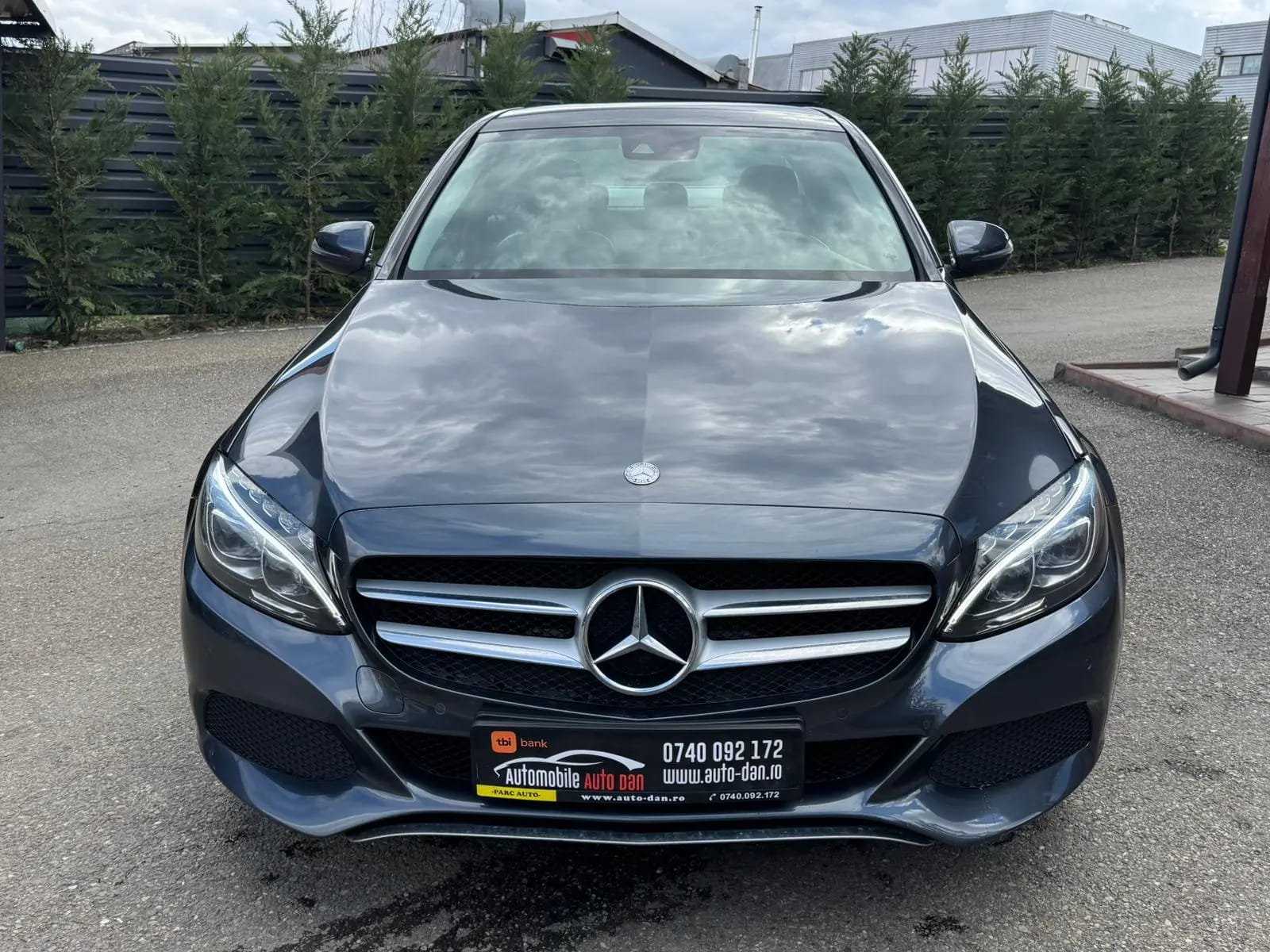 Mercedes-Benz C 220