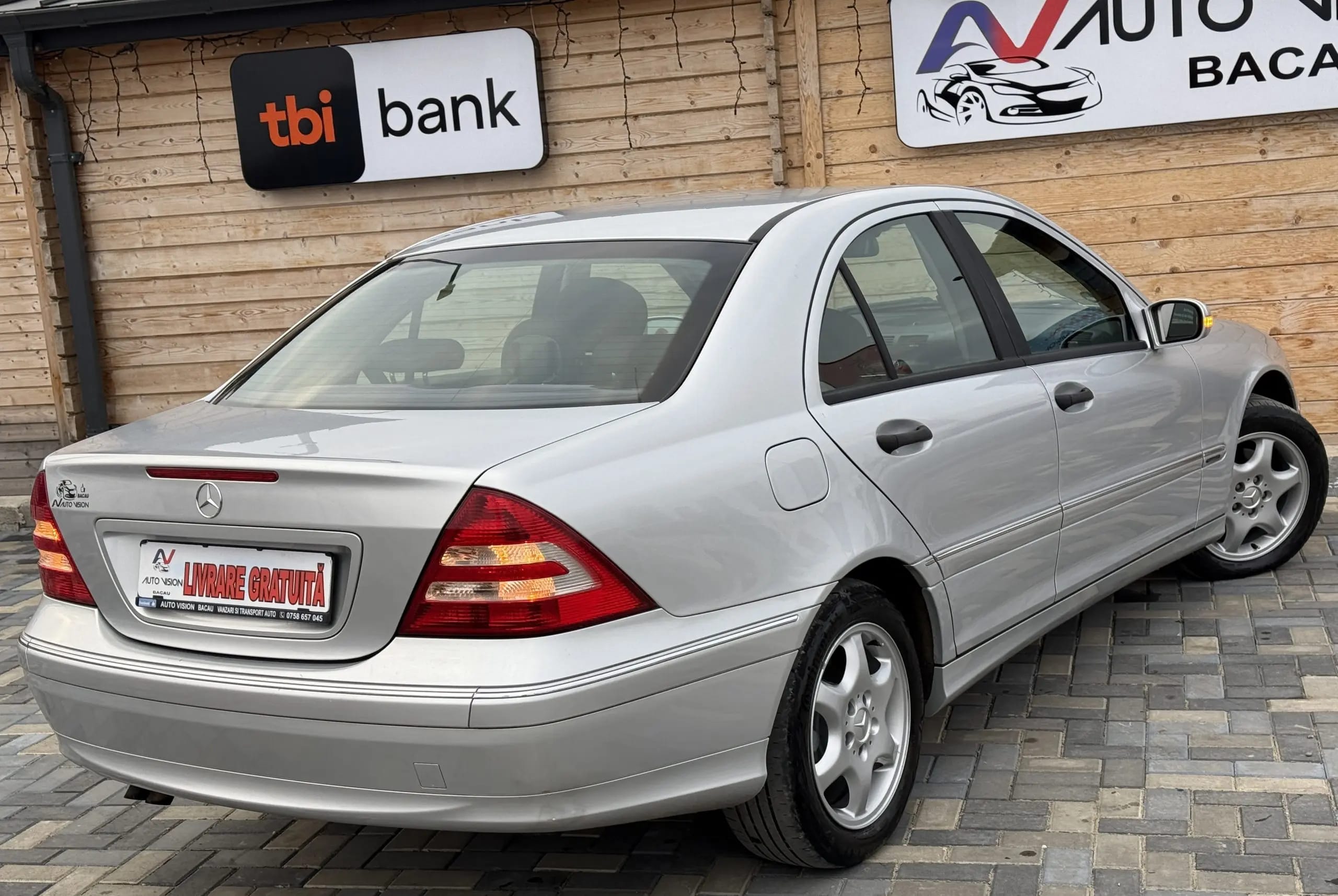 Mercedes-Benz C 180