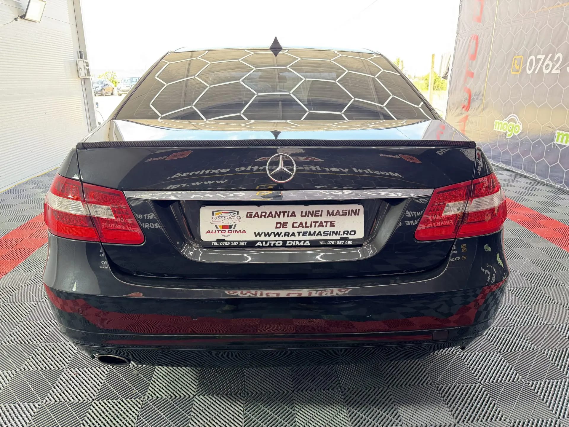 Mercedes-Benz E 220