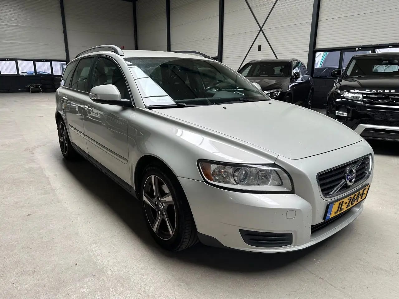 Volvo V50