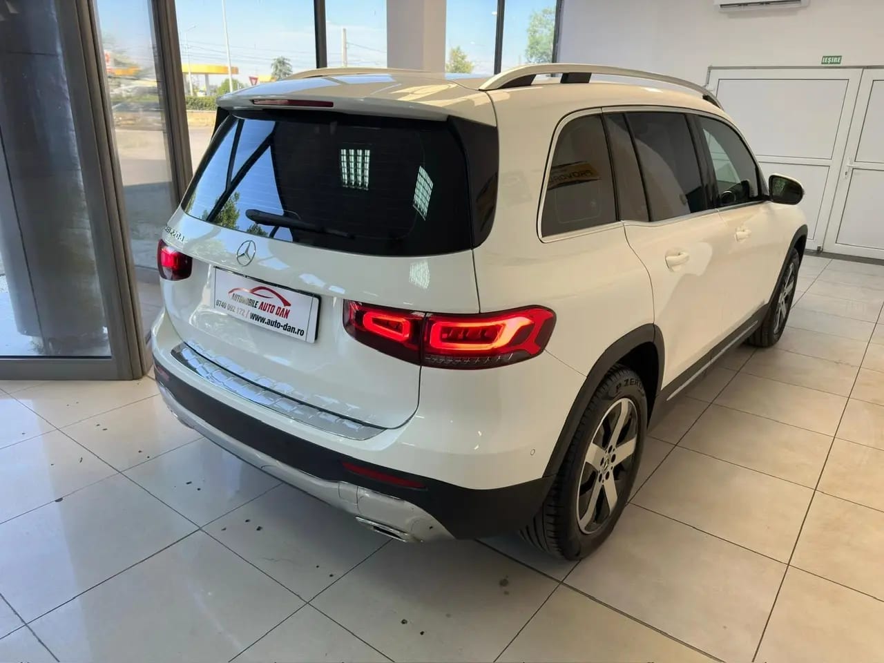 Mercedes-Benz GLB 220