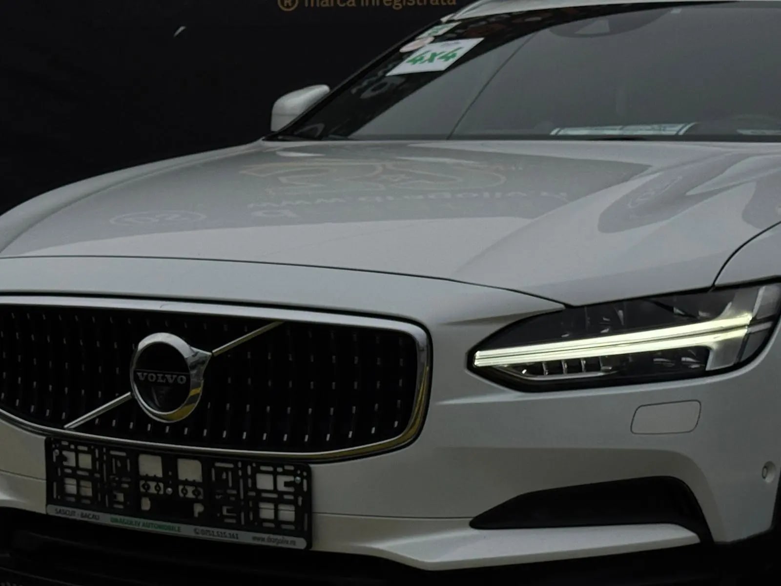Volvo V90