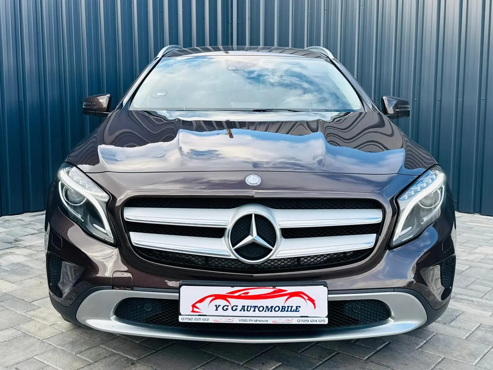Mercedes-Benz GLA 220