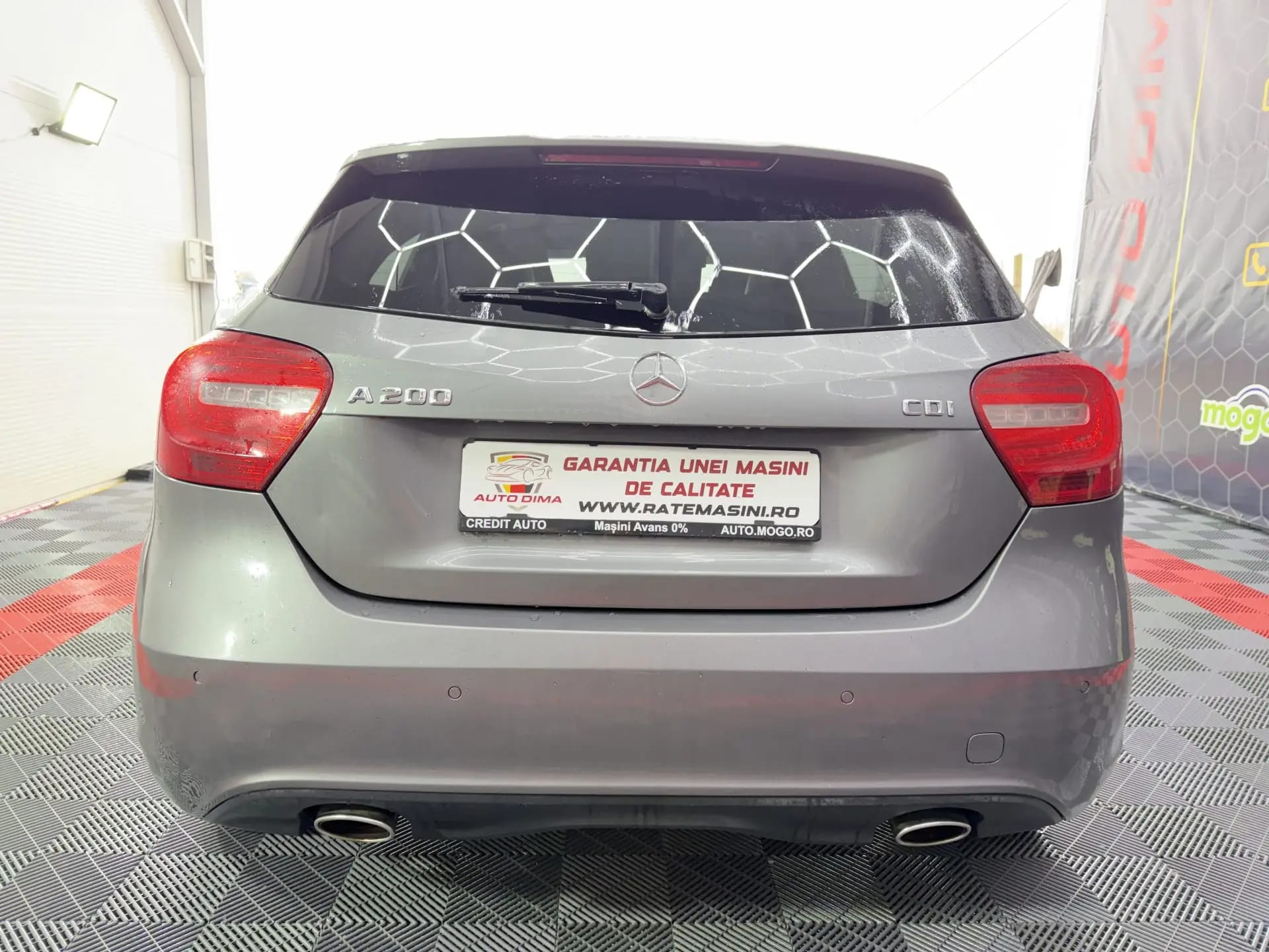 Mercedes-Benz A 200