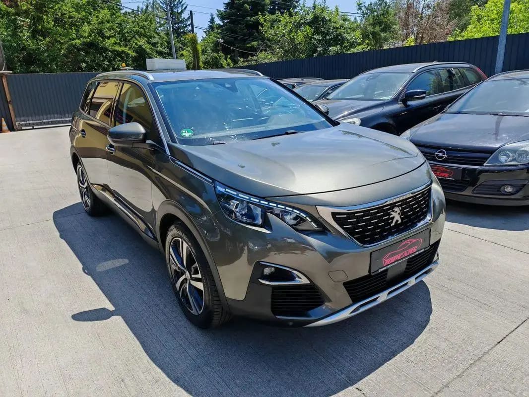 Peugeot 5008