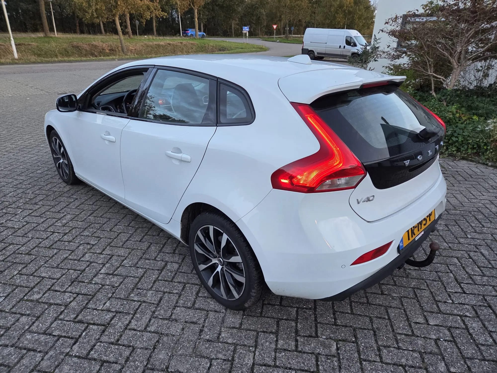 Volvo V40