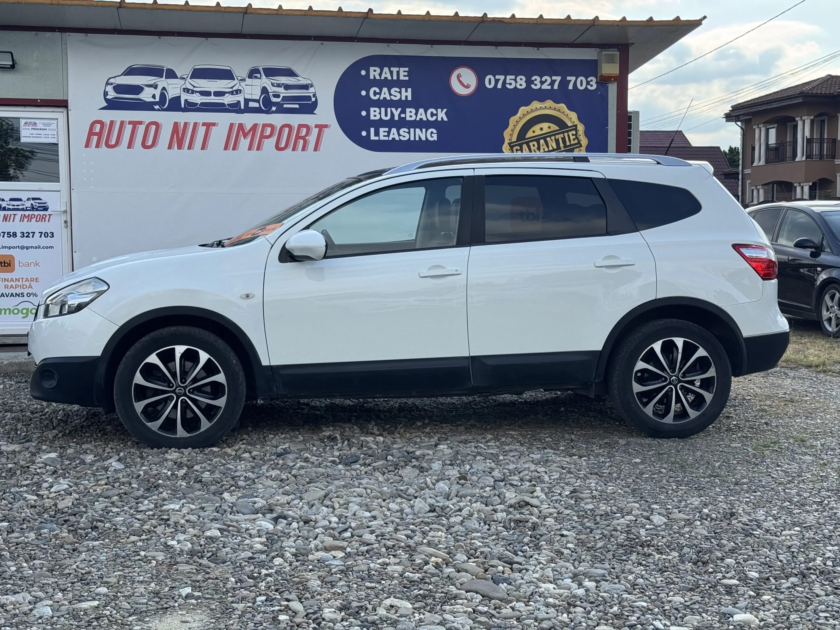 Nissan Qashqai+2