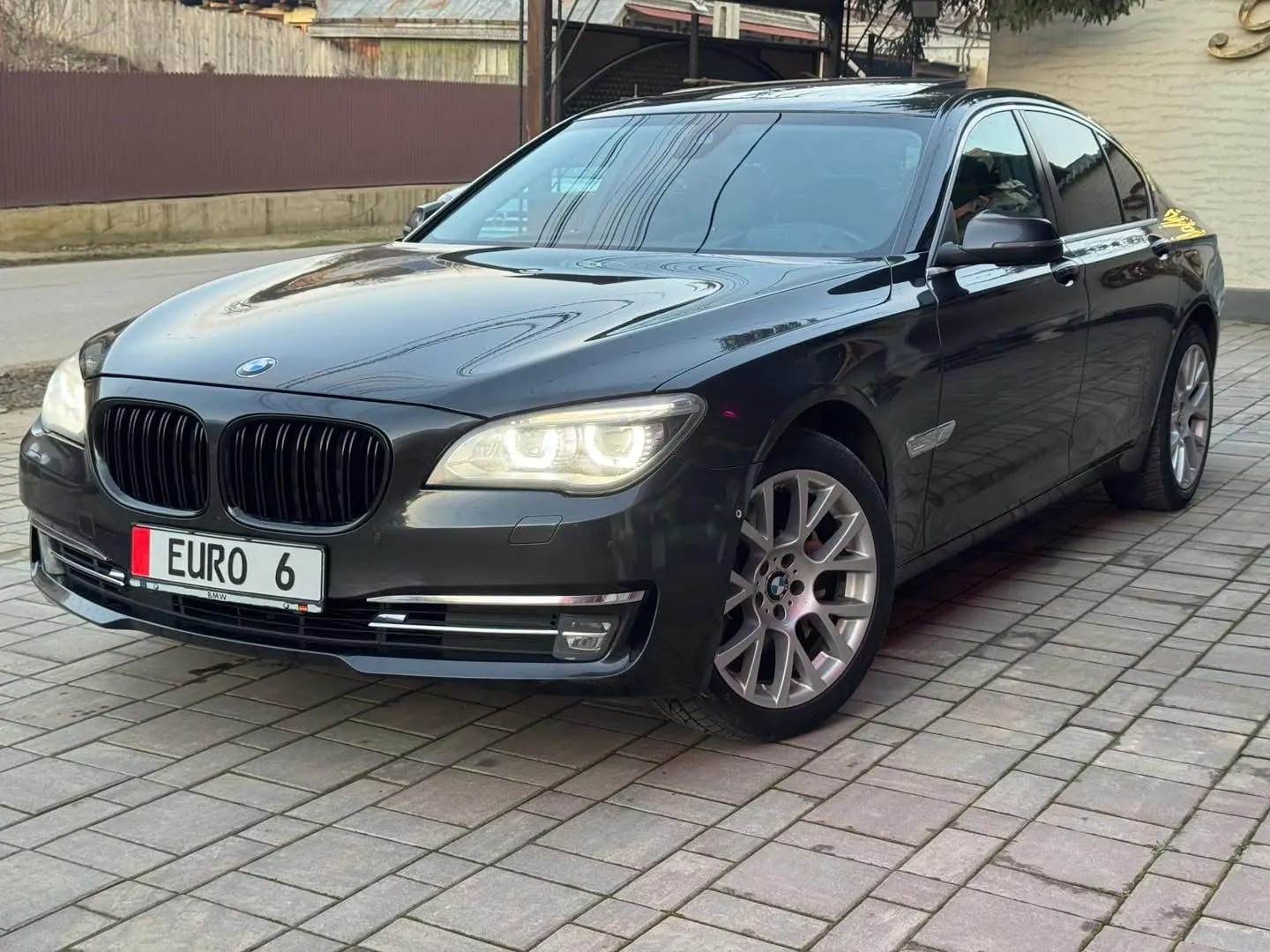 BMW 740