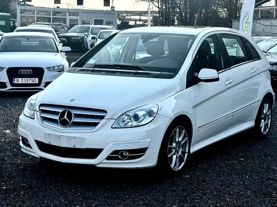 Mercedes-Benz B 200