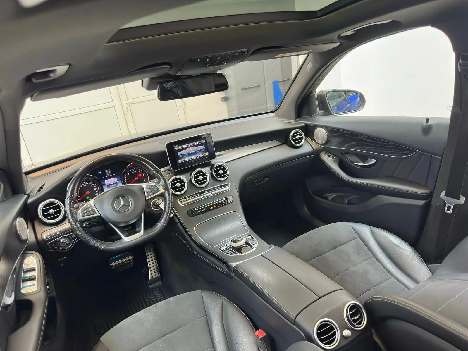 Mercedes-Benz GLC 220